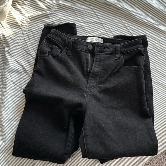 ABERCROMBIE JEANS CURVE LOVE - Picture 2 of 3